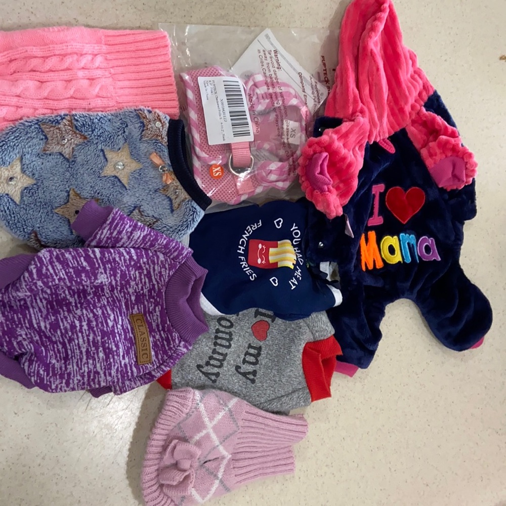 Lot of XXS to XS girl dog clothes, Harness